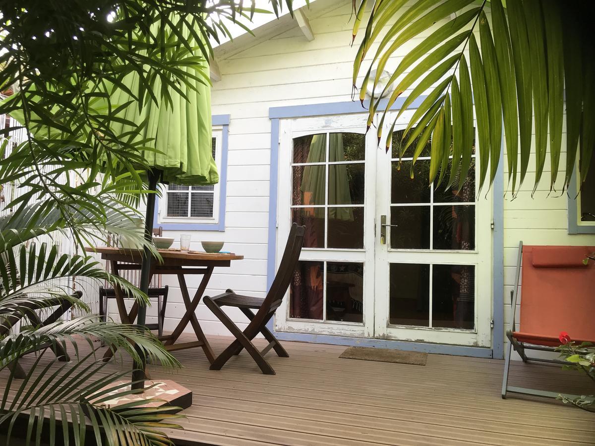 Bungalow Meuble Pres Du Lagon La Saline Les Bains Exterior foto