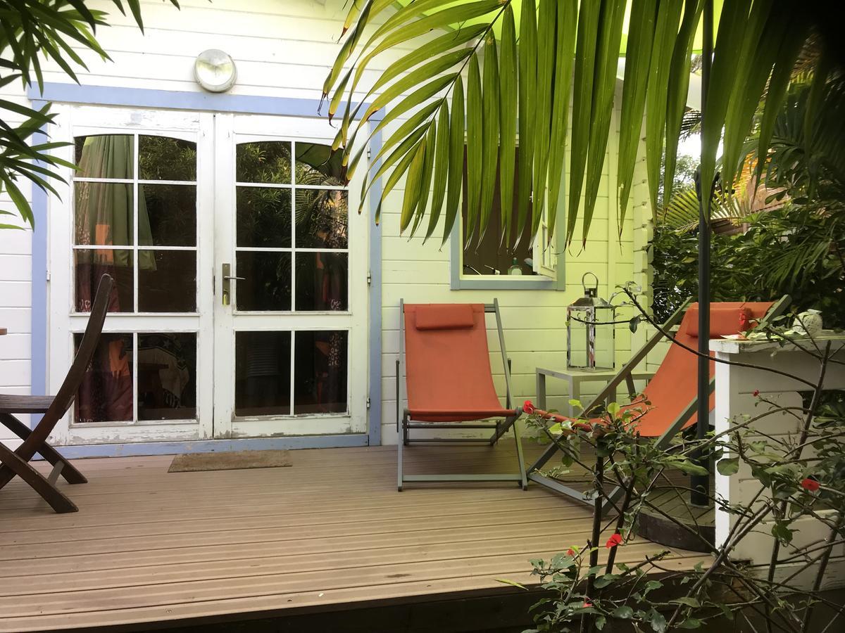 Bungalow Meuble Pres Du Lagon La Saline Les Bains Exterior foto